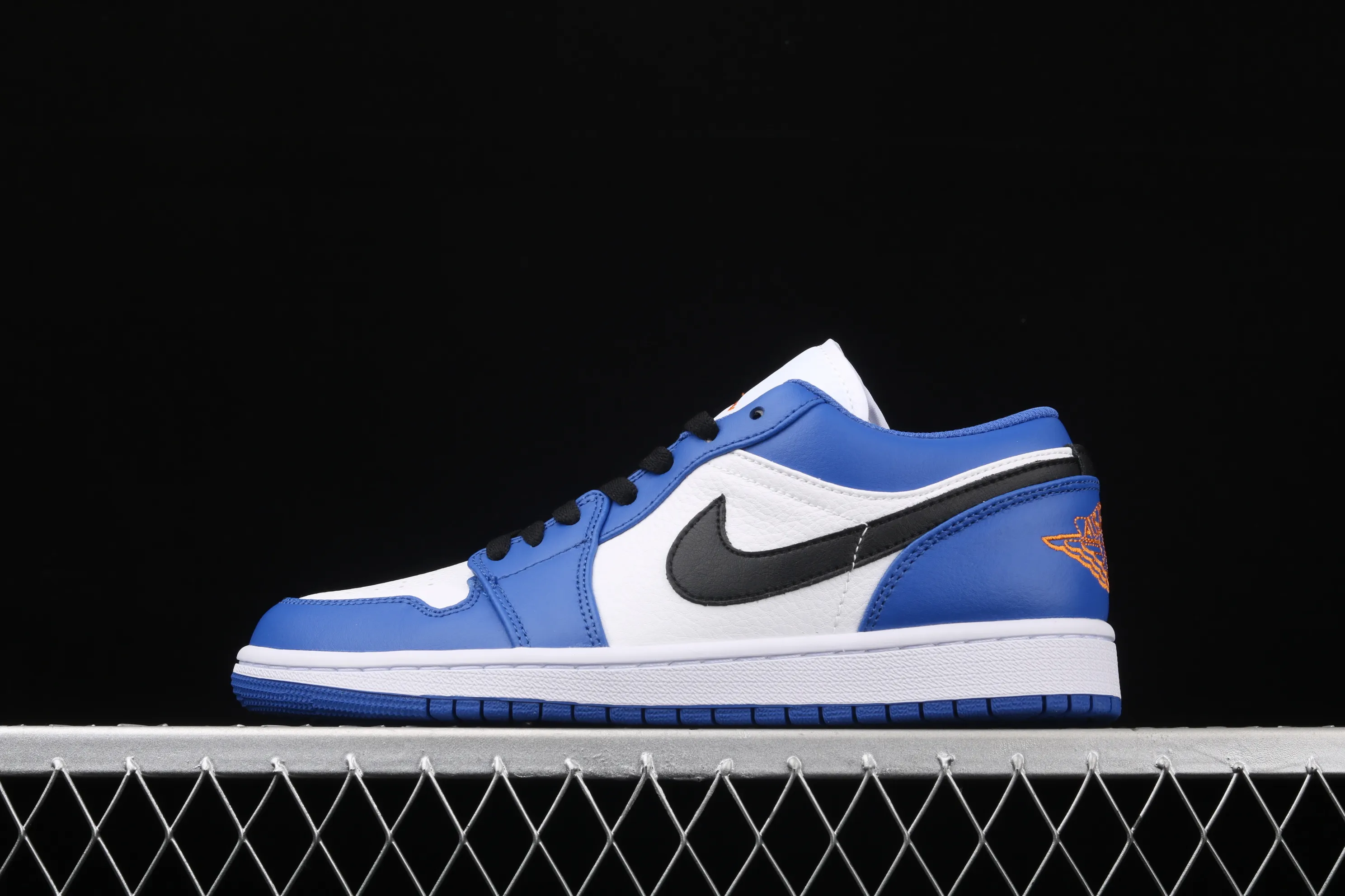 All categories Air Jordan Jordan series basketball shoes Air Jordan 1 Low new version Air Jordan 1 Low AJ1 Joe 1 white and blue top layer low-top cultural and leisure sports sneakers 553558-401